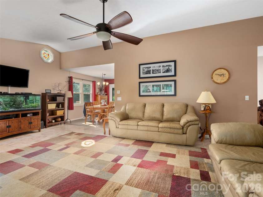 462 Farley Street, Waynesville, NC 28786.  MLS# CAR4405851, YatesRealty ID 39112. 