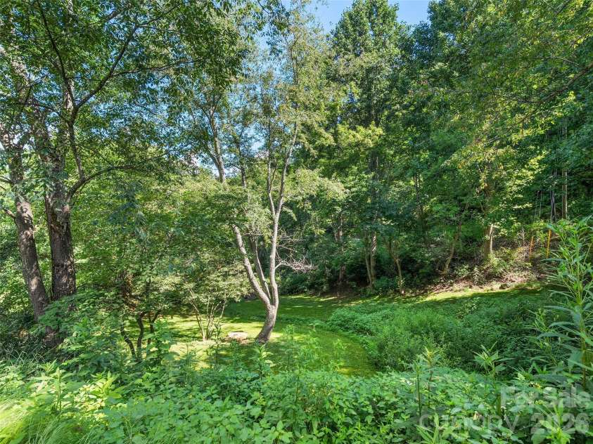 462 Farley Street, Waynesville, NC 28786.  MLS# CAR4405851, YatesRealty ID 39112. 