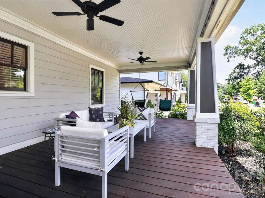 922 Drummond Avenue, Charlotte, NC 28205.  MLS# CAR4404584, YatesRealty ID 39113. 