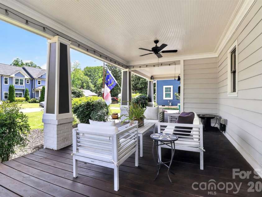 922 Drummond Avenue, Charlotte, NC 28205.  MLS# CAR4404584, YatesRealty ID 39113. 