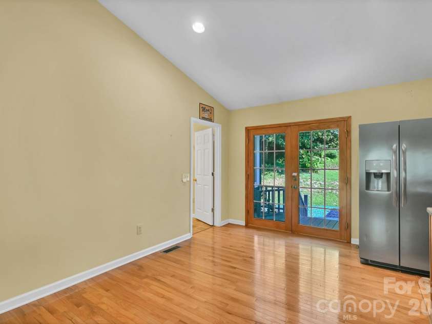 553 Morgan Branch Road, Marshall, NC 28753.  MLS# CAR4400698, YatesRealty ID 39114. 