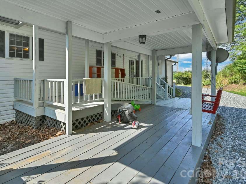 553 Morgan Branch Road, Marshall, NC 28753.  MLS# CAR4400698, YatesRealty ID 39114. 