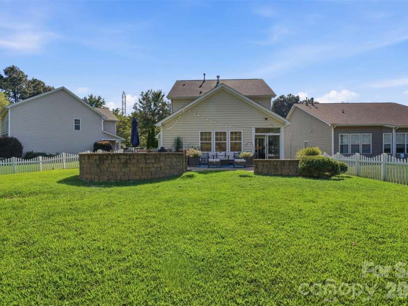 508 Sugar Tree Drive, Rock Hill, SC 29732.  MLS# CAR4406046, YatesRealty ID 39115. 