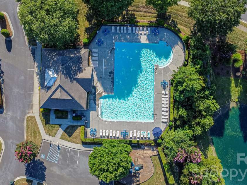 508 Sugar Tree Drive, Rock Hill, SC 29732.  MLS# CAR4406046, YatesRealty ID 39115. Community Pool