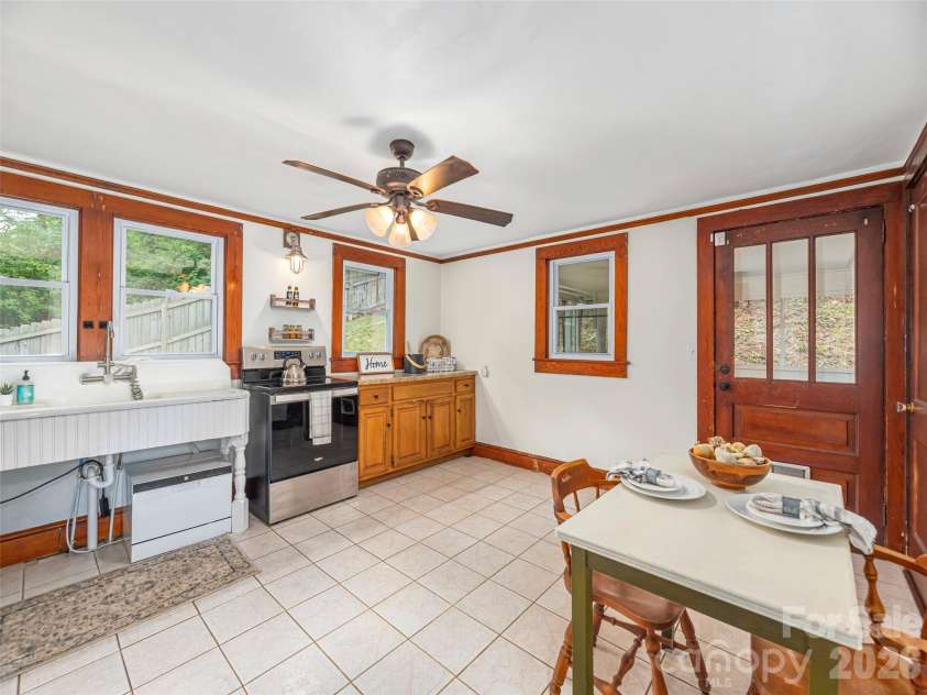 5249 Old Clyde Road, Clyde, NC 28721.  MLS# CAR4403909, YatesRealty ID 39117. 