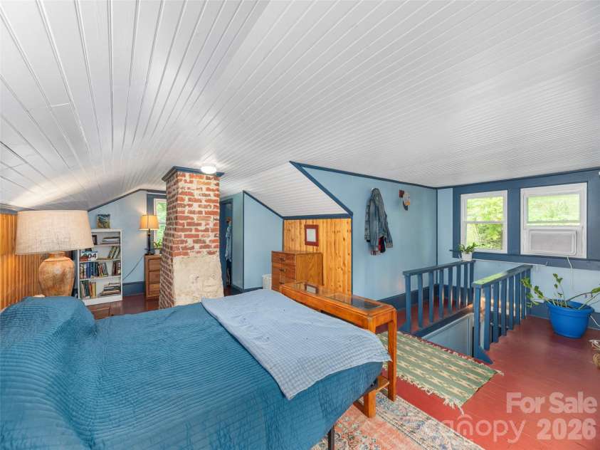 5249 Old Clyde Road, Clyde, NC 28721.  MLS# CAR4403909, YatesRealty ID 39117. 