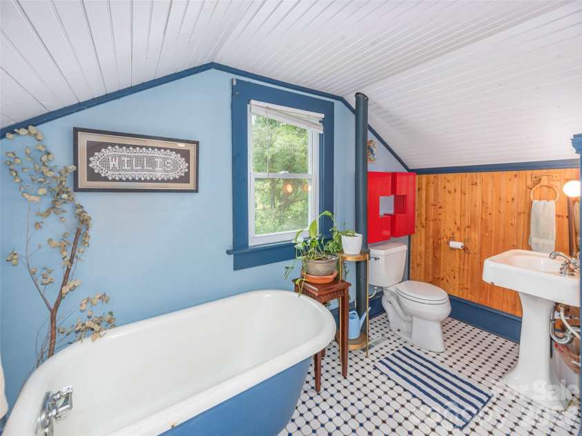 5249 Old Clyde Road, Clyde, NC 28721.  MLS# CAR4403909, YatesRealty ID 39117. 