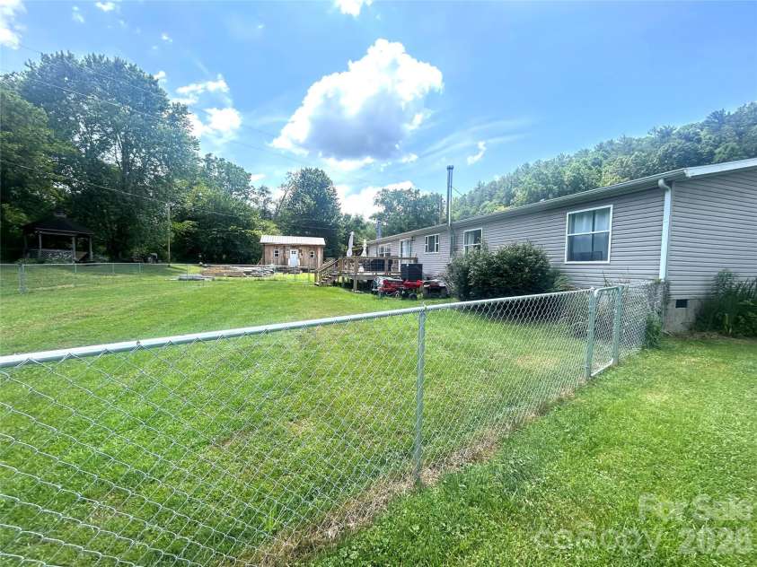 10755 NC 209 Highway, Hot Springs, NC 28743.  MLS# CAR4400645, YatesRealty ID 39118. 