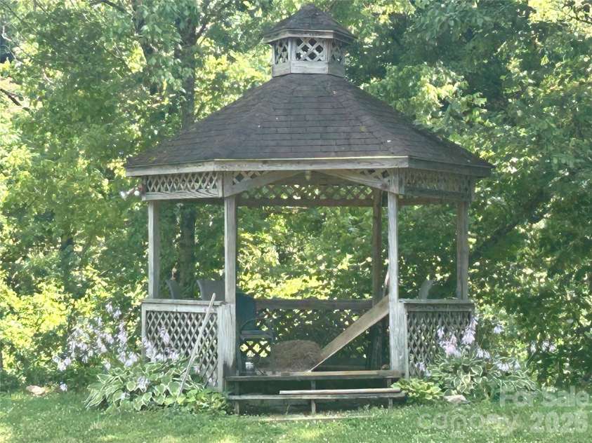 10755 NC 209 Highway, Hot Springs, NC 28743.  MLS# CAR4400645, YatesRealty ID 39118. 