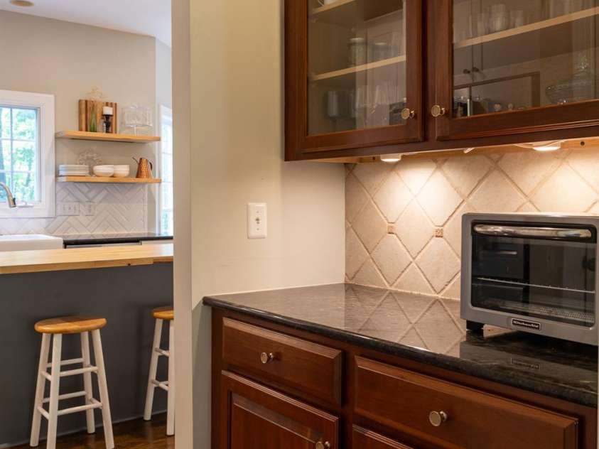 8907 Magnolia Estates Drive, Cornelius, NC 28031.  MLS# CAR4406312, YatesRealty ID 39119. 