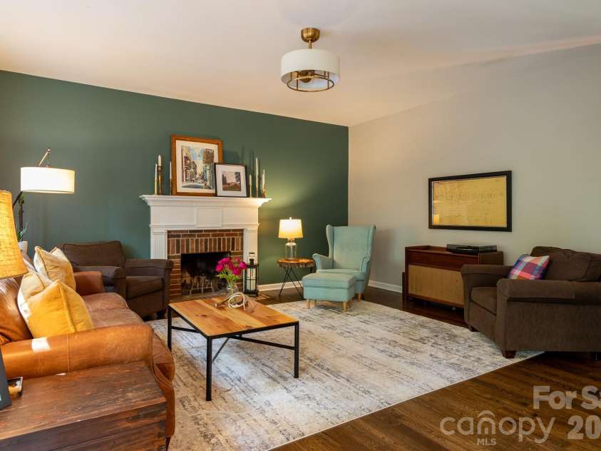 8907 Magnolia Estates Drive, Cornelius, NC 28031.  MLS# CAR4406312, YatesRealty ID 39119. 