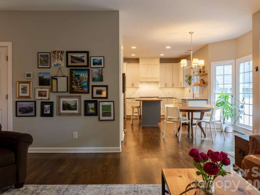 8907 Magnolia Estates Drive, Cornelius, NC 28031.  MLS# CAR4406312, YatesRealty ID 39119. 