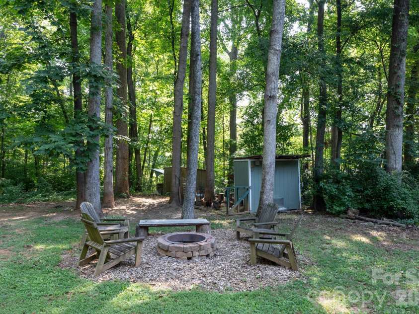 8907 Magnolia Estates Drive, Cornelius, NC 28031.  MLS# CAR4406312, YatesRealty ID 39119. 