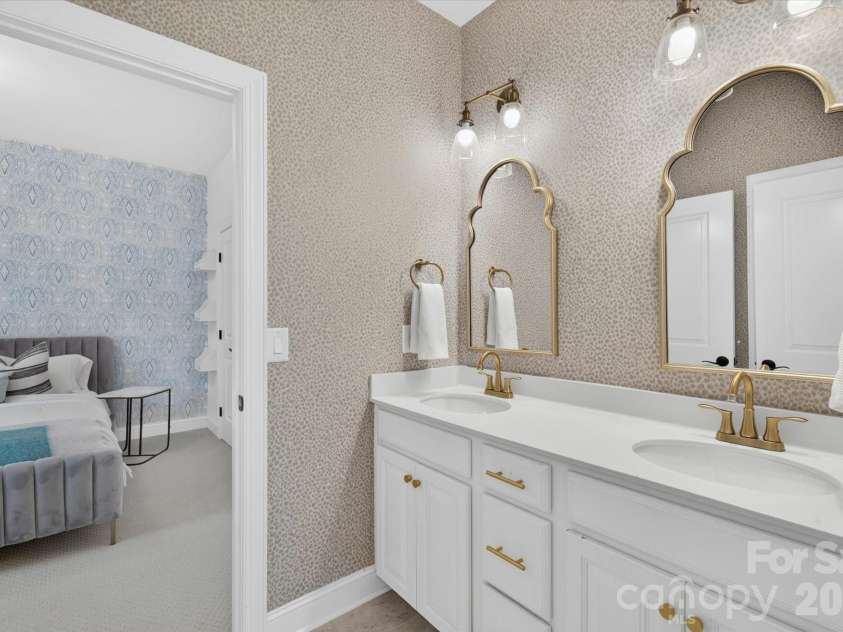 971 Castlewatch Drive, Fort Mill, SC 29708.  MLS# CAR4402359, YatesRealty ID 39121. Jack and Jill bath