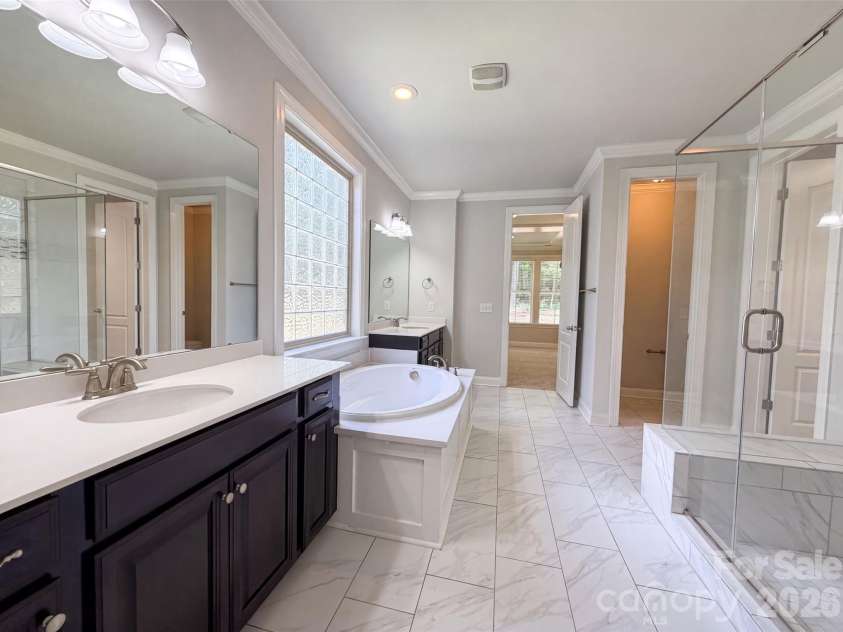 147 Monteray Oaks Circle, Fort Mill, SC 29715.  MLS# CAR4406547, YatesRealty ID 39123. 