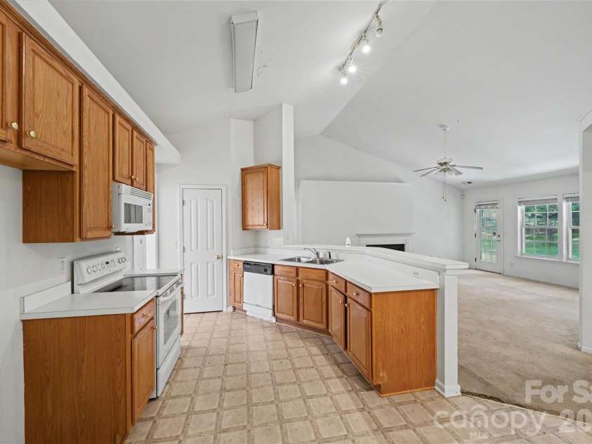 6213 Nevin Road, Charlotte, NC 28262.  MLS# CAR4363288, YatesRealty ID 39124. 