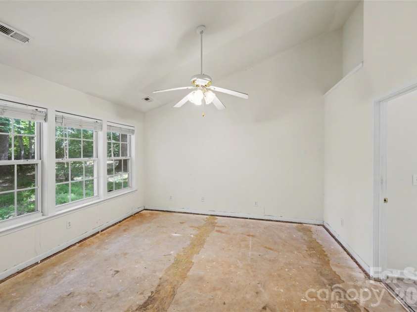 6213 Nevin Road, Charlotte, NC 28262.  MLS# CAR4363288, YatesRealty ID 39124. 
