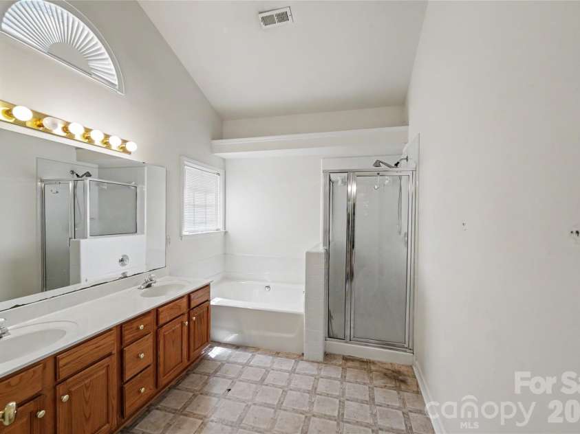 6213 Nevin Road, Charlotte, NC 28262.  MLS# CAR4363288, YatesRealty ID 39124. 