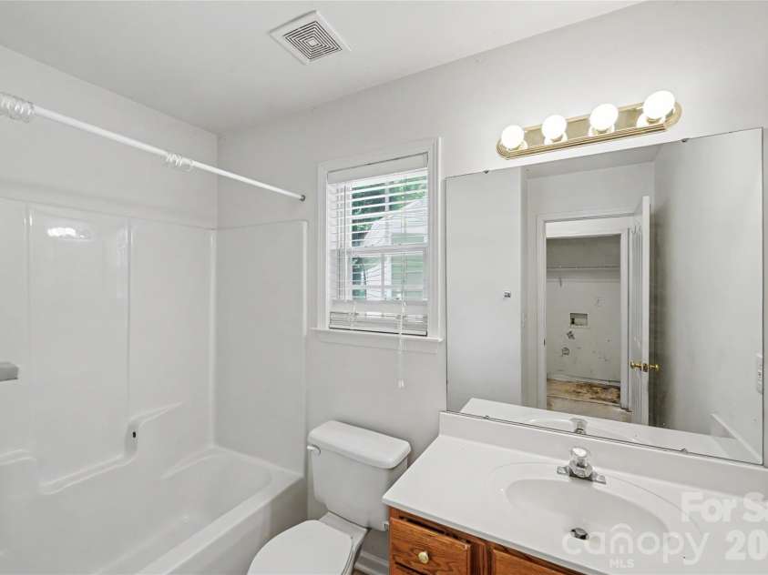 6213 Nevin Road, Charlotte, NC 28262.  MLS# CAR4363288, YatesRealty ID 39124. 