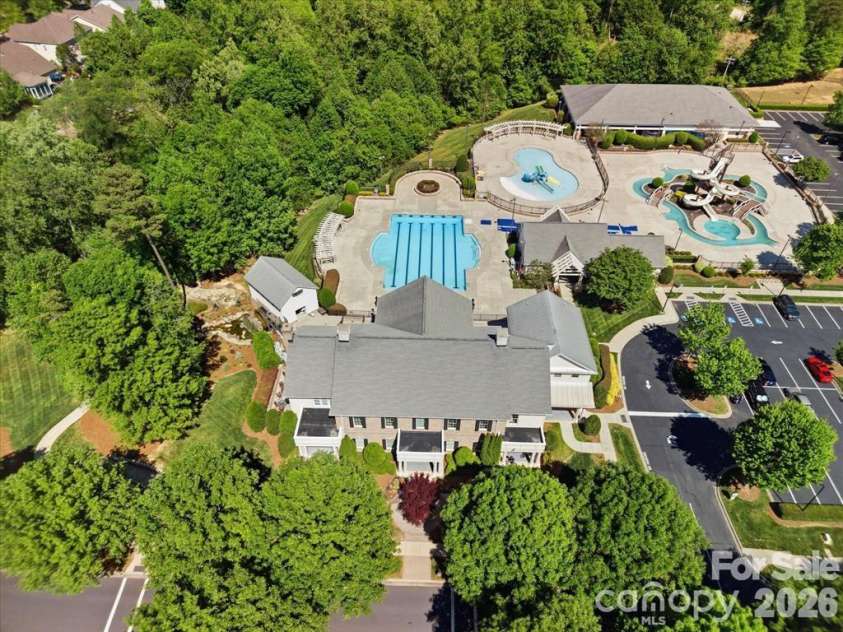 2009 Burton Point Court, Waxhaw, NC 28173.  MLS# CAR4354628, YatesRealty ID 39125. 
