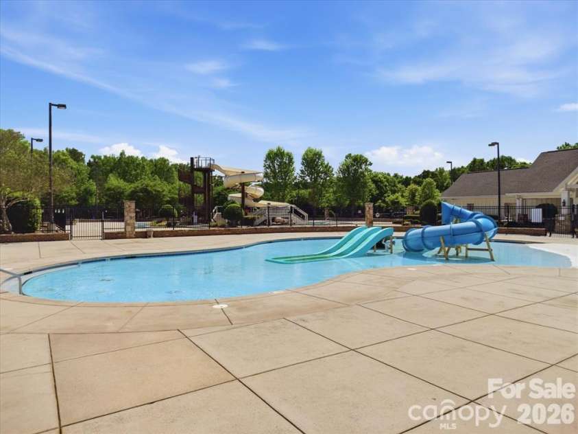 2009 Burton Point Court, Waxhaw, NC 28173.  MLS# CAR4354628, YatesRealty ID 39125. 
