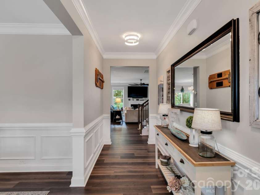 2009 Burton Point Court, Waxhaw, NC 28173.  MLS# CAR4354628, YatesRealty ID 39125. 