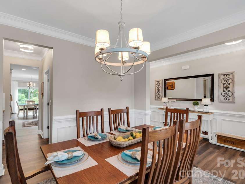 2009 Burton Point Court, Waxhaw, NC 28173.  MLS# CAR4354628, YatesRealty ID 39125. 