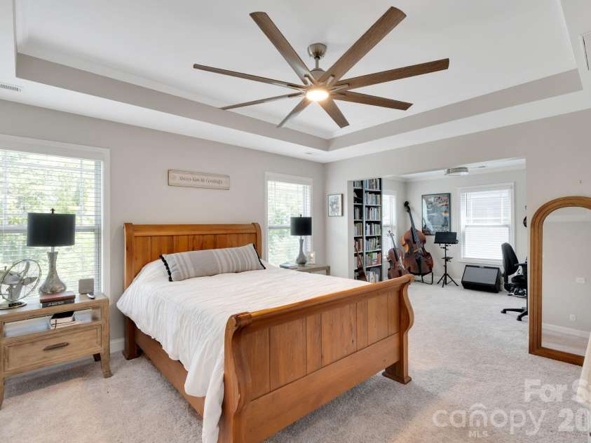 2009 Burton Point Court, Waxhaw, NC 28173.  MLS# CAR4354628, YatesRealty ID 39125. 