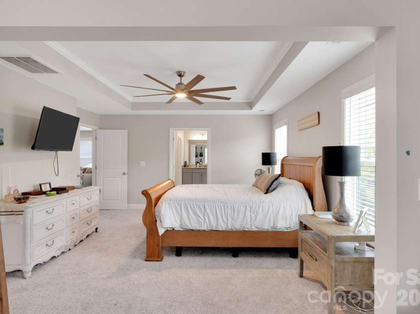 2009 Burton Point Court, Waxhaw, NC 28173.  MLS# CAR4354628, YatesRealty ID 39125. 