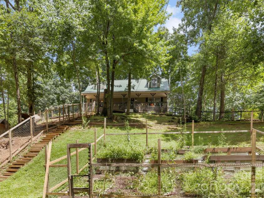 46 Michele Lane, Leicester, NC 28748.  MLS# CAR4400253, YatesRealty ID 39126. 
