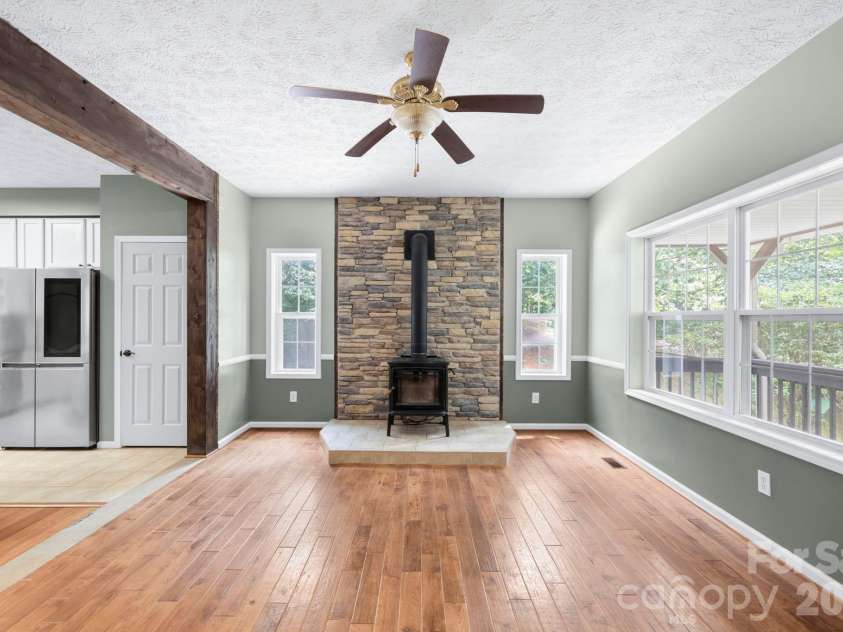 46 Michele Lane, Leicester, NC 28748.  MLS# CAR4400253, YatesRealty ID 39126. 