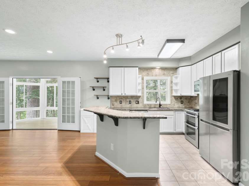 46 Michele Lane, Leicester, NC 28748.  MLS# CAR4400253, YatesRealty ID 39126. 