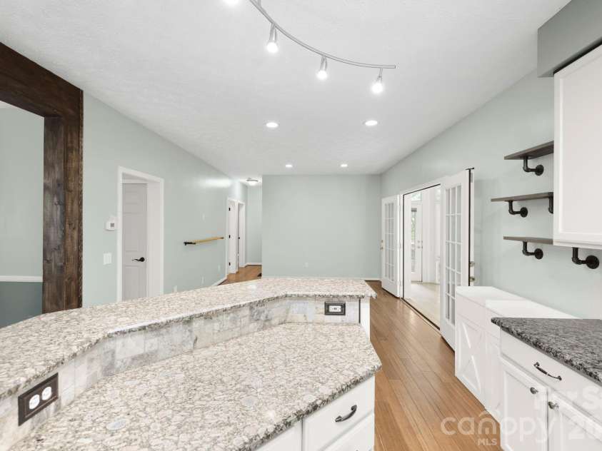 46 Michele Lane, Leicester, NC 28748.  MLS# CAR4400253, YatesRealty ID 39126. 