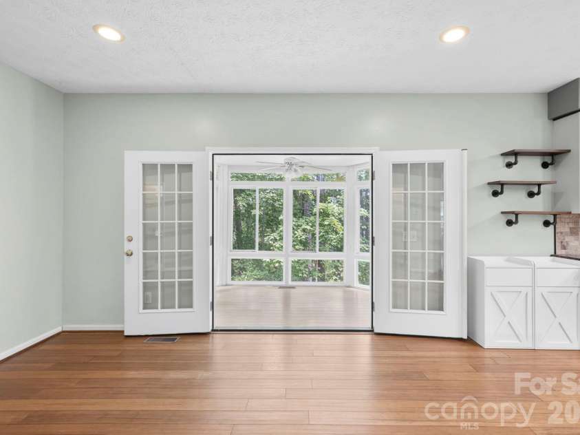 46 Michele Lane, Leicester, NC 28748.  MLS# CAR4400253, YatesRealty ID 39126. 