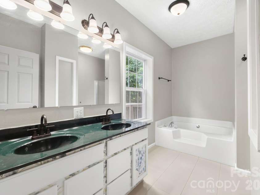 46 Michele Lane, Leicester, NC 28748.  MLS# CAR4400253, YatesRealty ID 39126. 