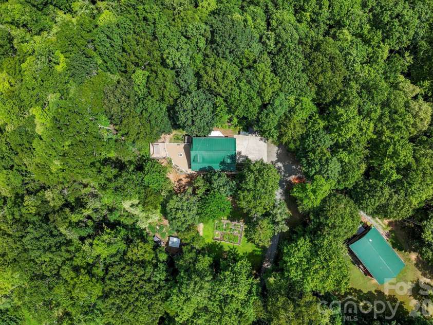 46 Michele Lane, Leicester, NC 28748.  MLS# CAR4400253, YatesRealty ID 39126. 