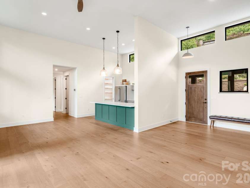 93 Village Pointe Lane, Asheville, NC 28803.  MLS# CAR4399608, YatesRealty ID 39127. 