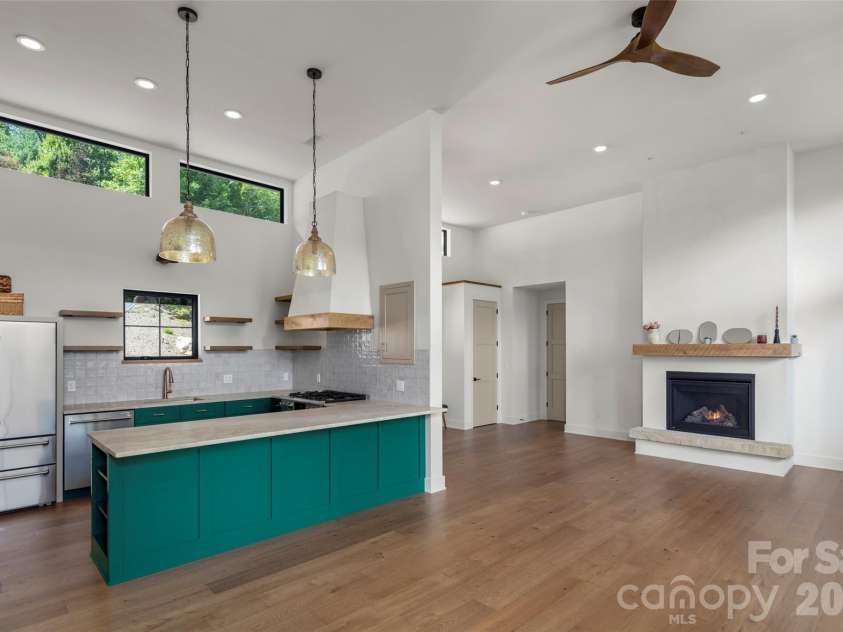 93 Village Pointe Lane, Asheville, NC 28803.  MLS# CAR4399608, YatesRealty ID 39127. 