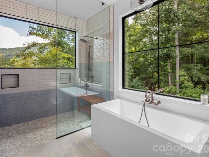 93 Village Pointe Lane, Asheville, NC 28803.  MLS# CAR4399608, YatesRealty ID 39127. 