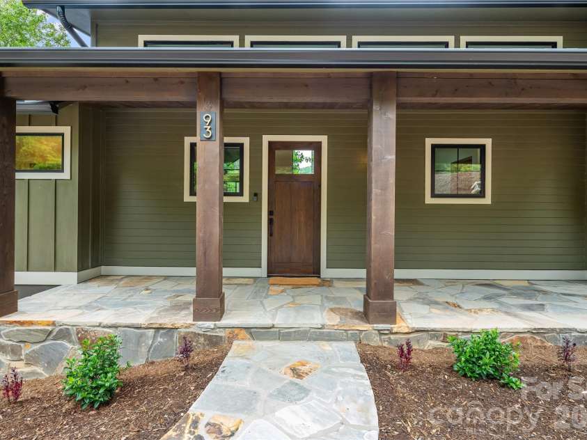 93 Village Pointe Lane, Asheville, NC 28803.  MLS# CAR4399608, YatesRealty ID 39127. Welcome