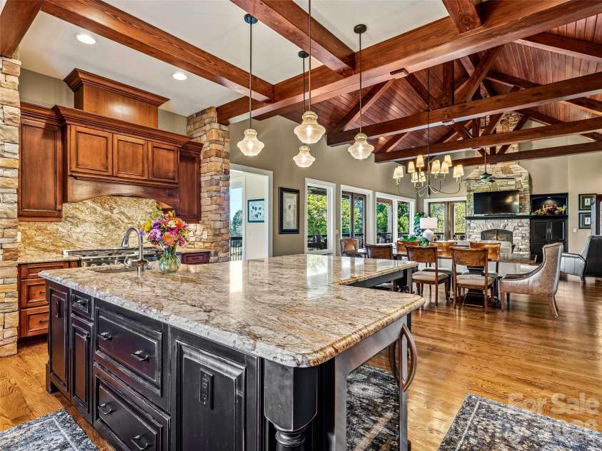 280 Walnut Hollow Road, Brevard, NC 28712.  MLS# CAR4404211, YatesRealty ID 39128. 