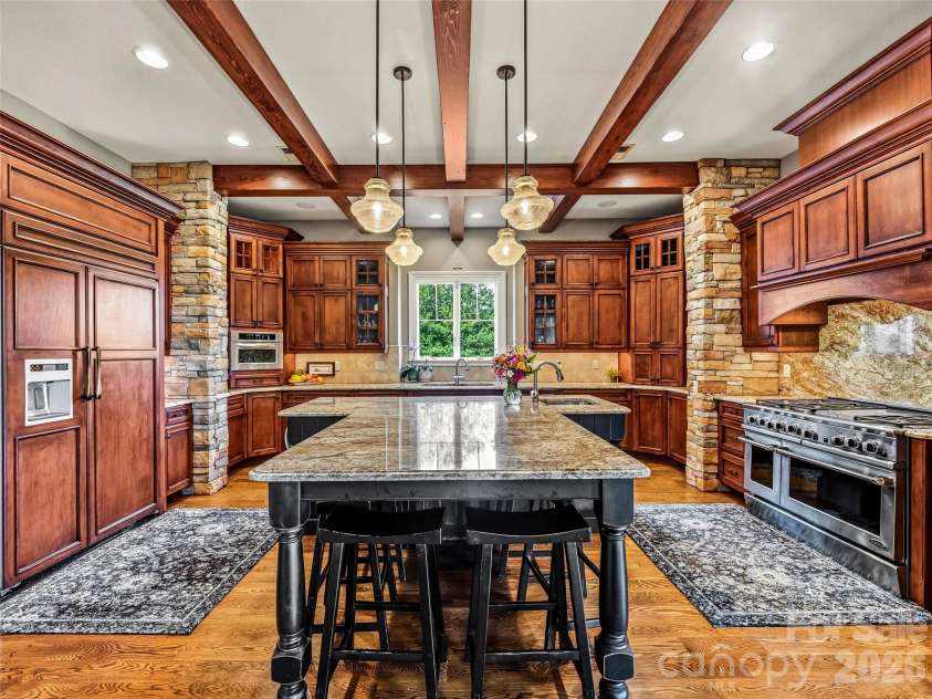 280 Walnut Hollow Road, Brevard, NC 28712.  MLS# CAR4404211, YatesRealty ID 39128. 