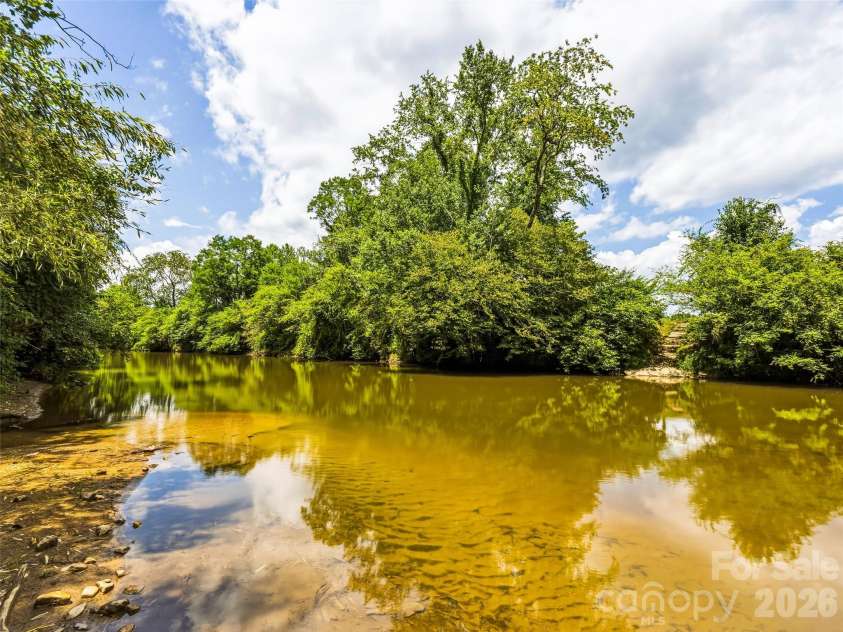 280 Walnut Hollow Road, Brevard, NC 28712.  MLS# CAR4404211, YatesRealty ID 39128. 