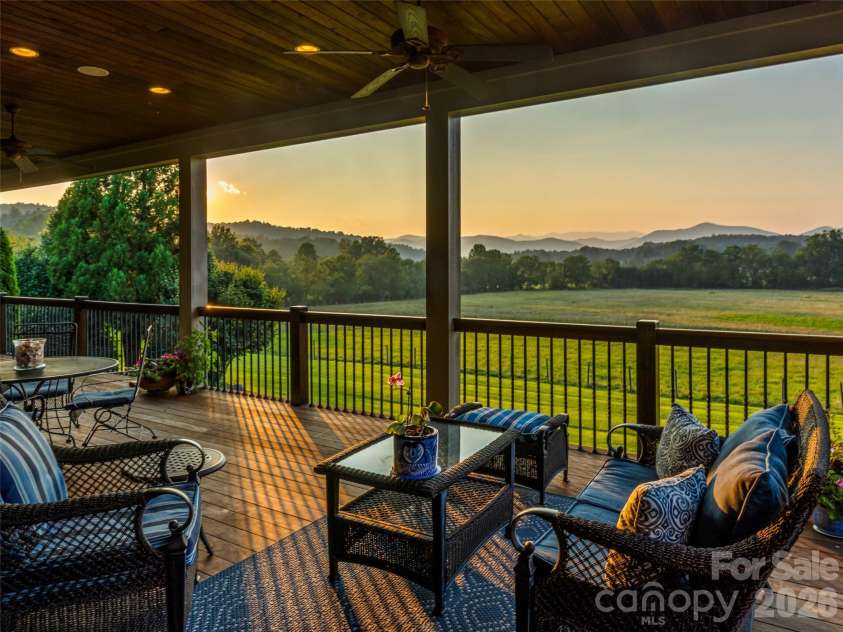 280 Walnut Hollow Road, Brevard, NC 28712.  MLS# CAR4404211, YatesRealty ID 39128. 