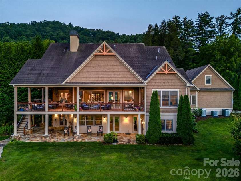 280 Walnut Hollow Road, Brevard, NC 28712.  MLS# CAR4404211, YatesRealty ID 39128. 