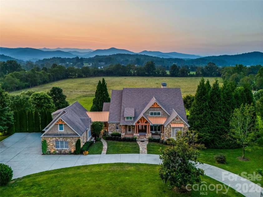 280 Walnut Hollow Road, Brevard, NC 28712.  MLS# CAR4404211, YatesRealty ID 39128. 
