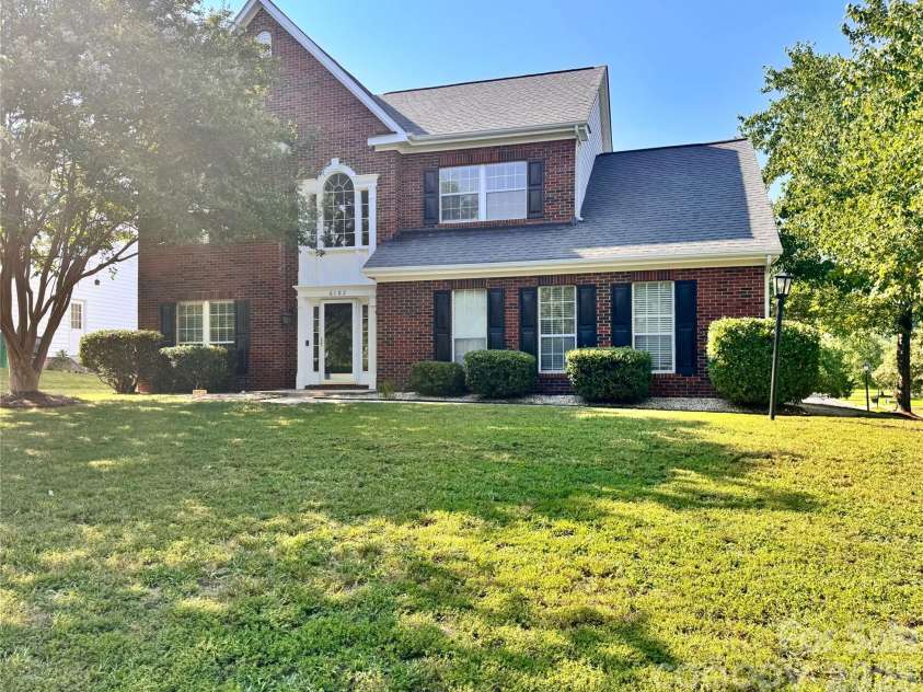 6102 Tesh Court, Charlotte, NC 28269.  MLS# CAR4400291, YatesRealty ID 39129. 
