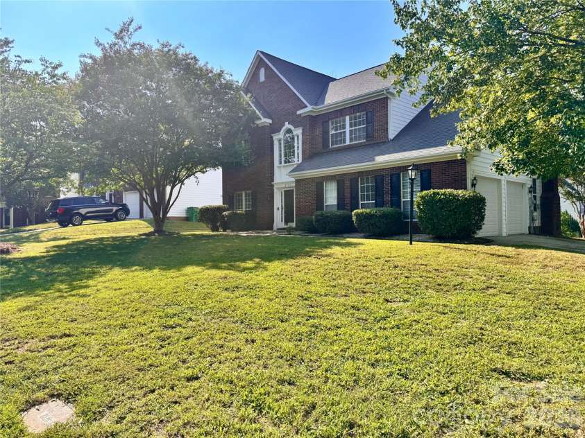 6102 Tesh Court, Charlotte, NC 28269.  MLS# CAR4400291, YatesRealty ID 39129. 