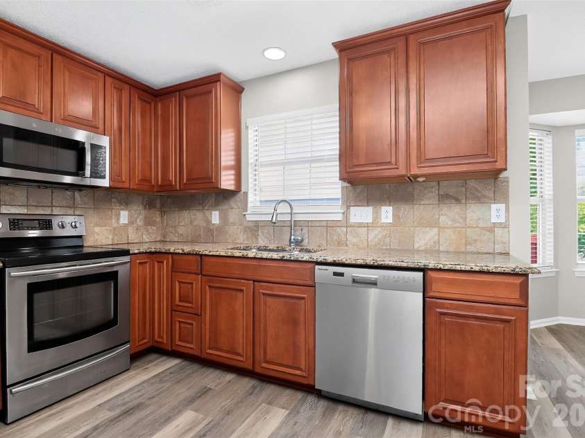6102 Tesh Court, Charlotte, NC 28269.  MLS# CAR4400291, YatesRealty ID 39129. 