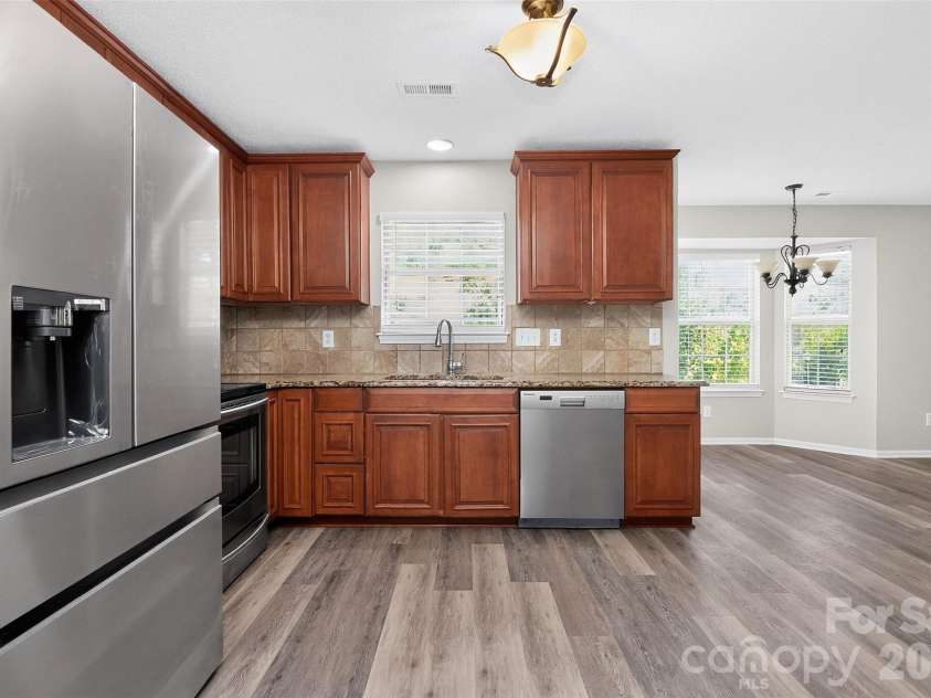 6102 Tesh Court, Charlotte, NC 28269.  MLS# CAR4400291, YatesRealty ID 39129. 